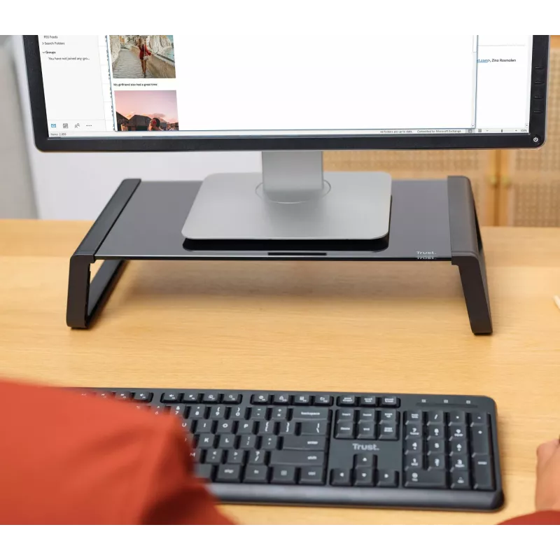 Soporte de escritorio Trust Monta negro capacidad máxima 10 kg