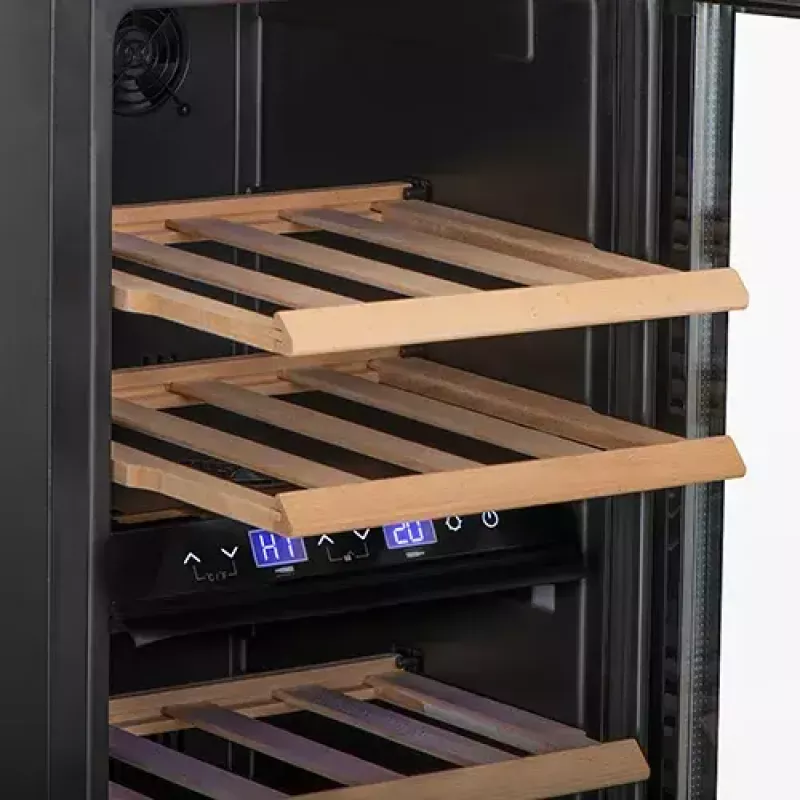 Vinoteca termoeléctrica Adler AD 8080, de libre instalación negra, 24 botellas, 2 zonas, 60 L, control táctil