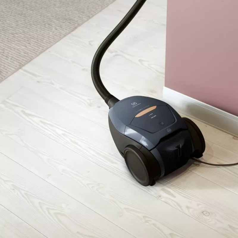 Aspirador de escoba Electrolux PD82-8DB, limpieza en seco, bolsa, 3,5 l, EPA E12, radio de 12 m