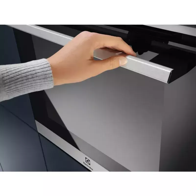 Horno eléctrico integrable Electrolux EOC6H76X — 72 L, aire caliente, grill, vapor, temporizador digital