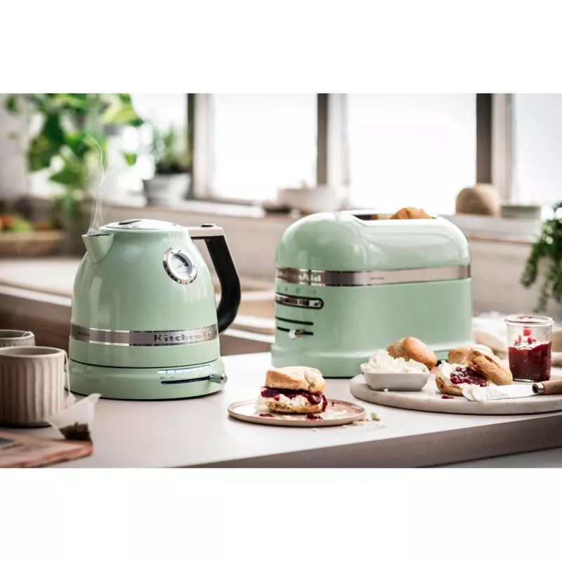 Hervidor eléctrico KitchenAid 5KEK1522EPT 1,5 l 2400 W negro, verde, acero inoxidable