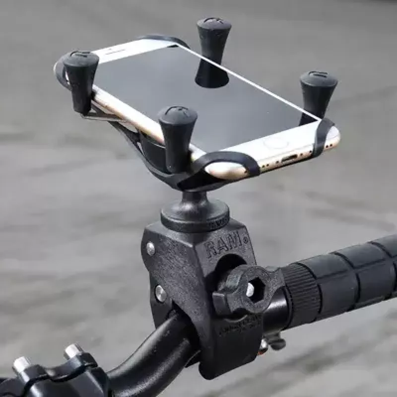 Soporte para telefono RAM Mounts X-Grip con base Low Profile Tough-Claw