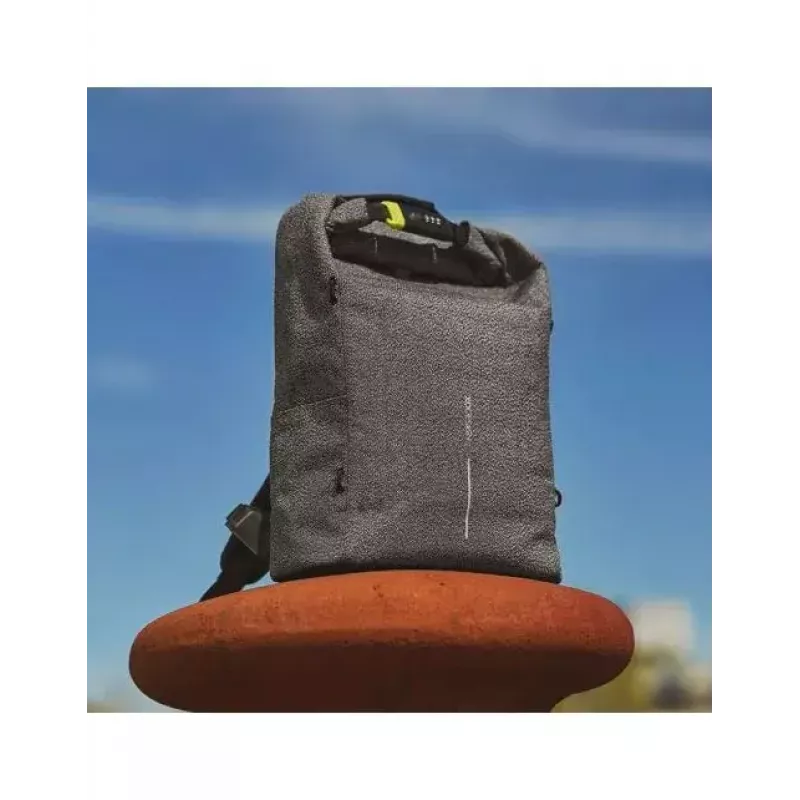 Mochila de ocio XDDESIGN Urban gris Fabric — 27 l, resistente al agua, compartimento para portátil de 15,6