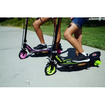 Patinete eléctrico Razor Power Core E90 — batería de plomo de 12 V, 16 km/h máx., cuadro de acero, neumáticos macizos, carga 54 kg