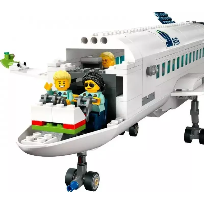 Set de construcción LEGO avión de pasajeros 60367 — serie City, 913 piezas, 2 minifiguras, interior detallado