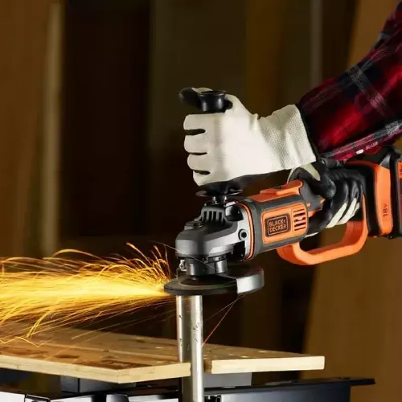 Amoladora angular Black & Decker BCG720N — inalámbrica 18V Li-Ion, disco de 12,5 cm, hasta 8600 rpm, 3 posiciones de agarre