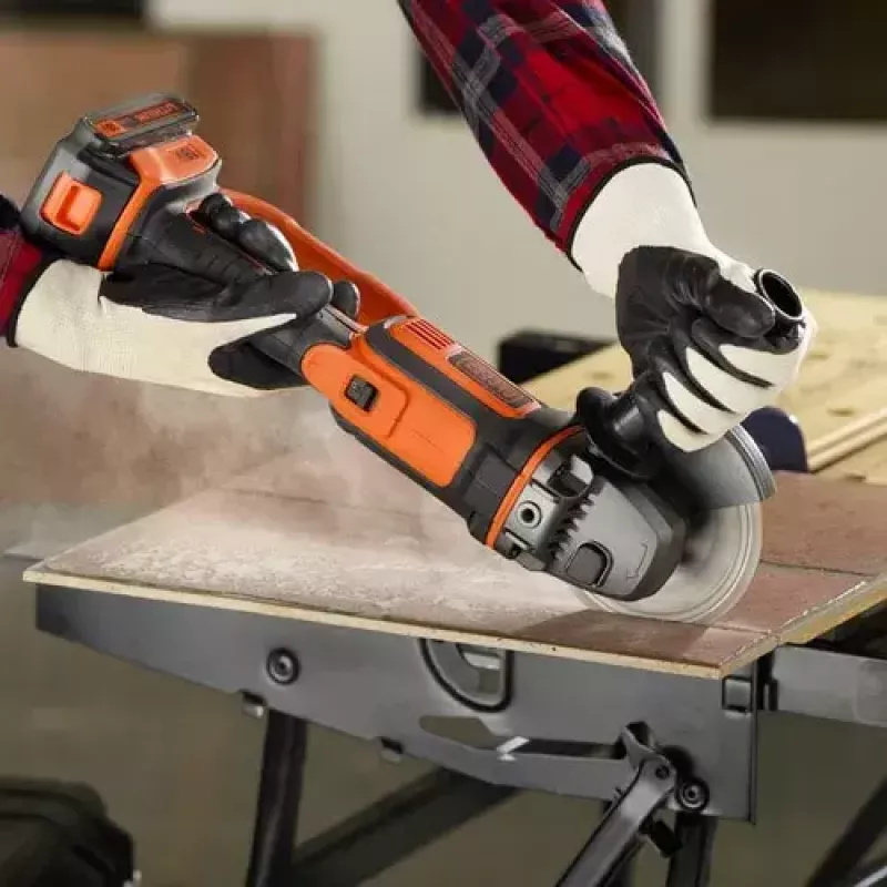 Amoladora angular Black & Decker BCG720N — inalámbrica 18V Li-Ion, disco de 12,5 cm, hasta 8600 rpm, 3 posiciones de agarre