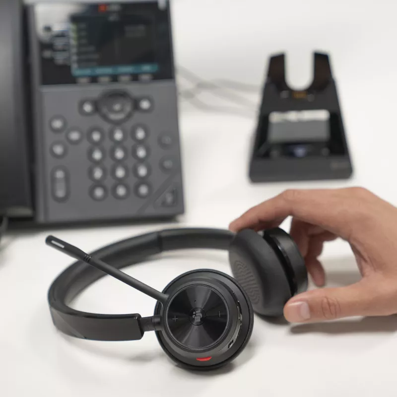 HP Poly Voyager 4320-M + cable USB-A a USB-C + dongle BT700, inalámbrico, oficina/call center, 20 - 20000 Hz, 162 g, auricular con micrófono, negro