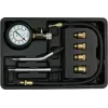 Manómetro analógico YATO YT-73022 0–20 bar, esfera de 75 mm, acero al carbono, manguera de 0,5 m, 4 adaptadores de latón, maletín