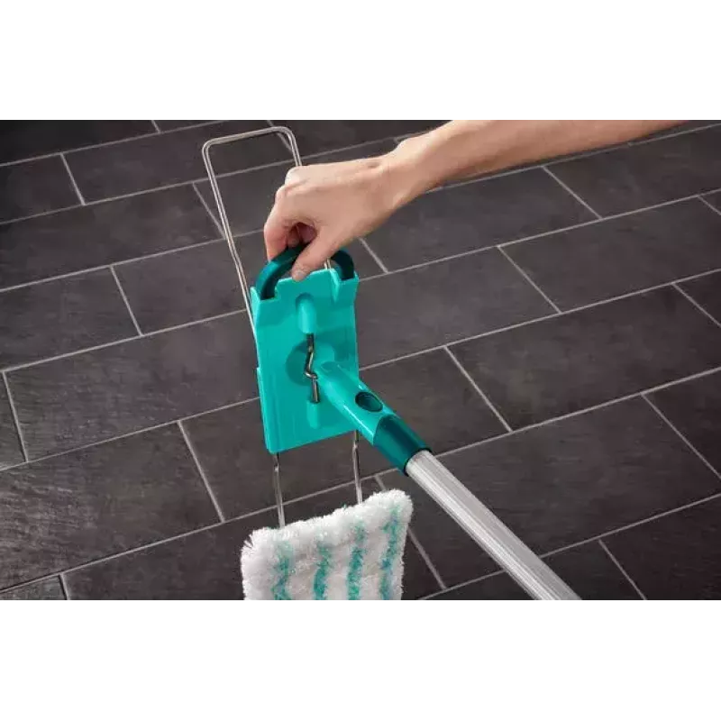 Leifheit 55045 Wet Microfiber – fregona plana con funda de microfibra para la limpieza del suelo