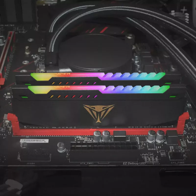 Patriot Viper Steel RGB DDR4 32GB (2x16GB) 3200MHz kit de memoria