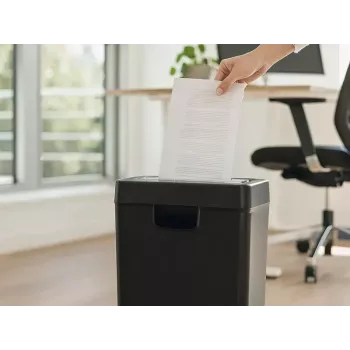 Destructora de documentos TRACER Edge10L corte cruzado, capacidad 10 hojas, corte 6 mm, depósito 10 L, negra
