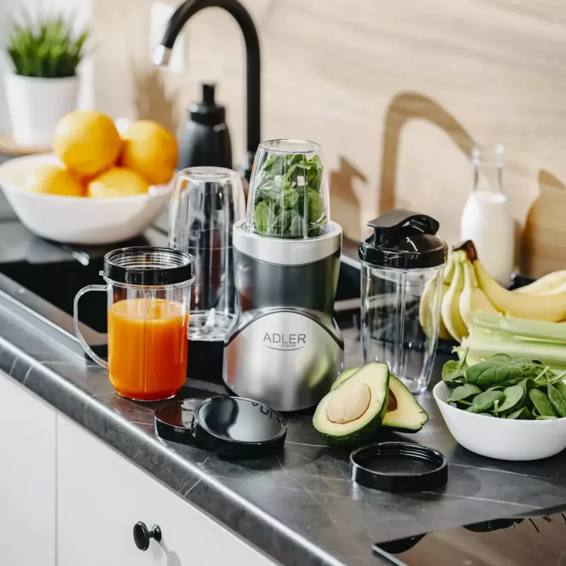 Batidora de vaso Adler AD 4084 Smoothie Set — 500 W (máx. 1200 W), jarra de cristal 0,7 l, recipiente extraíble, negra