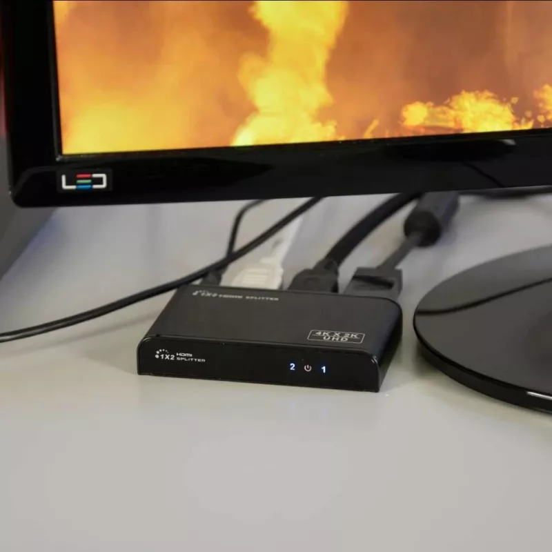 Techly IDATA HDMI2-4K2 Splitter de vídeo HDMI 2x HDMI