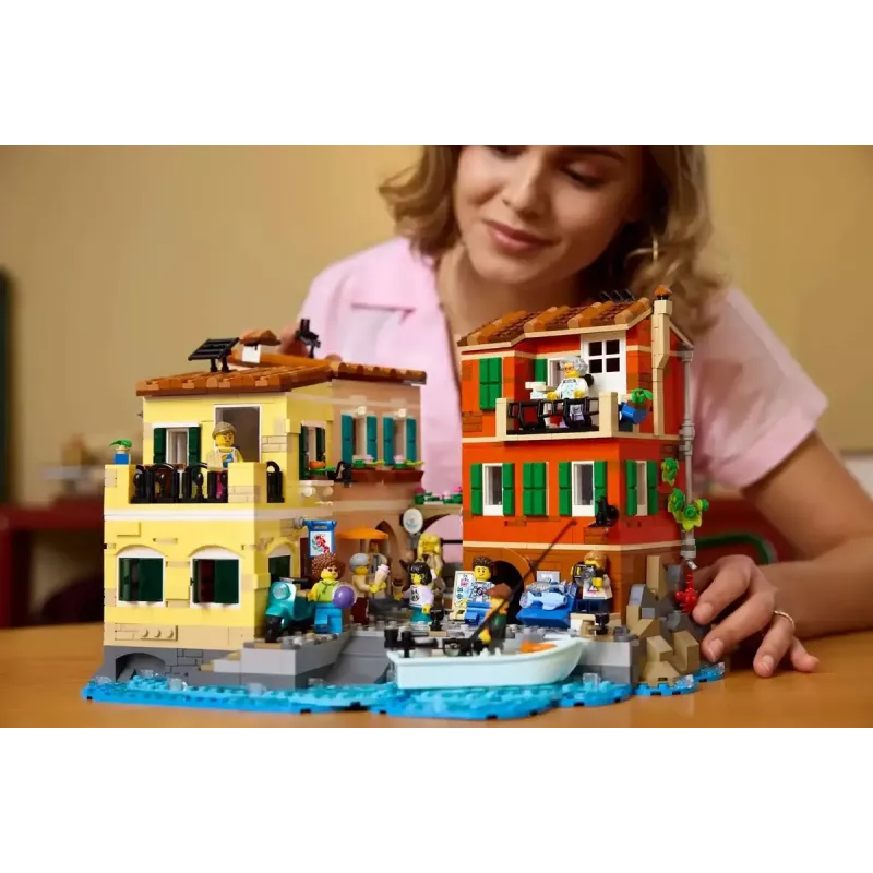 Set de construcción LEGO Ideas 21359 Riviera italiana, 3251 piezas, 10 minifiguras, a partir de 18 años