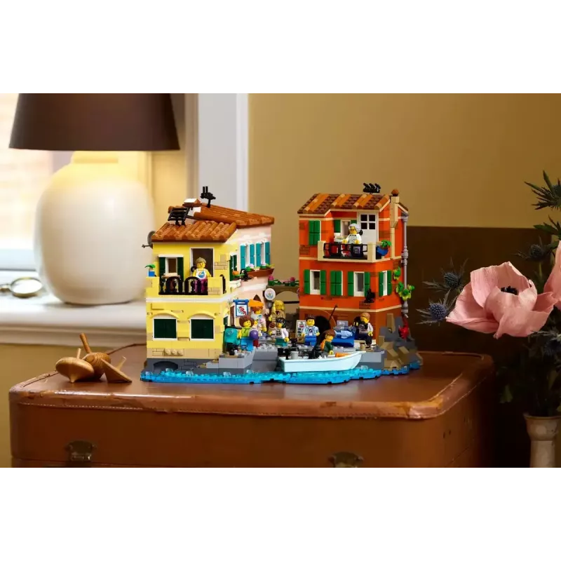 Set de construcción LEGO Ideas 21359 Riviera italiana, 3251 piezas, 10 minifiguras, a partir de 18 años