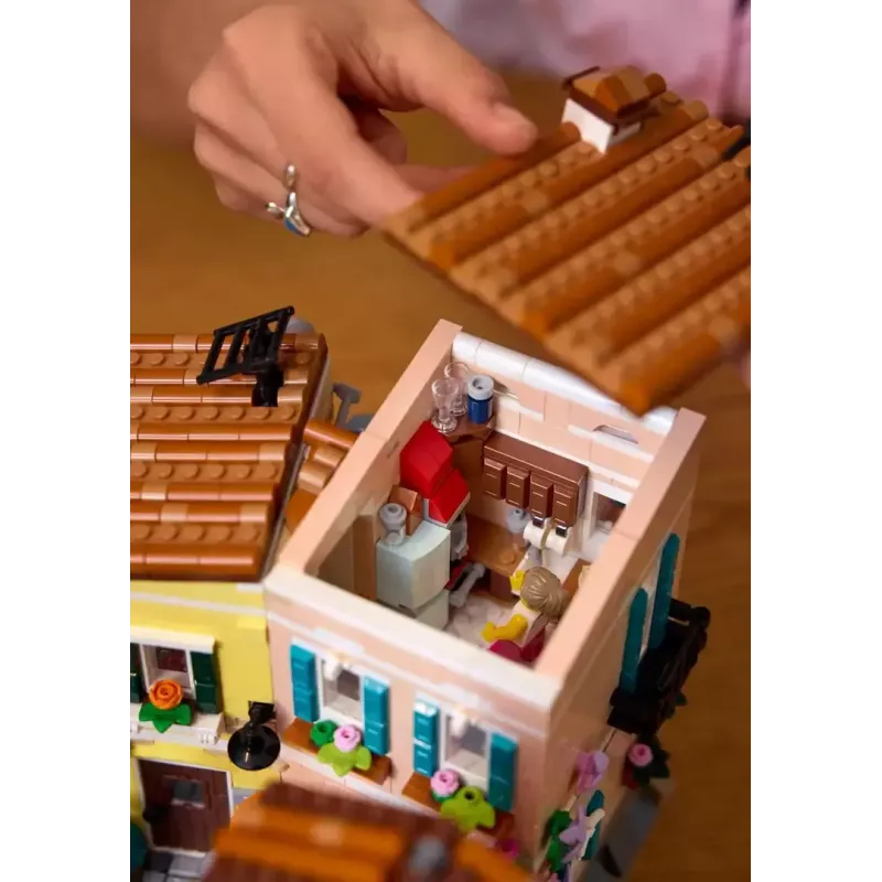 Set de construcción LEGO Ideas 21359 Riviera italiana, 3251 piezas, 10 minifiguras, a partir de 18 años