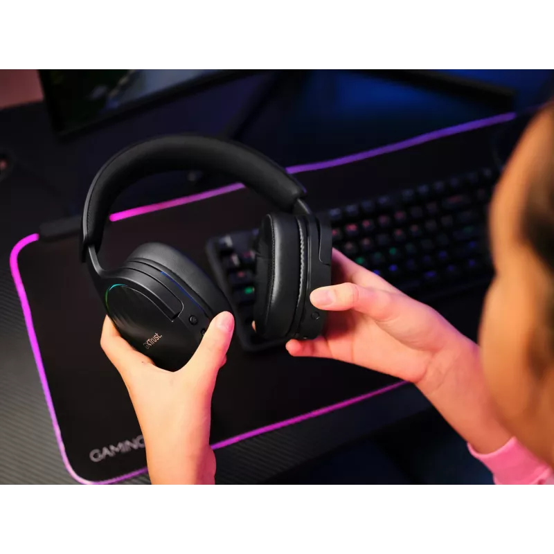 Auriculares Trust GXT 491 Fayzo con cable e inalámbricos diadema gaming USB Type-C Bluetooth negro