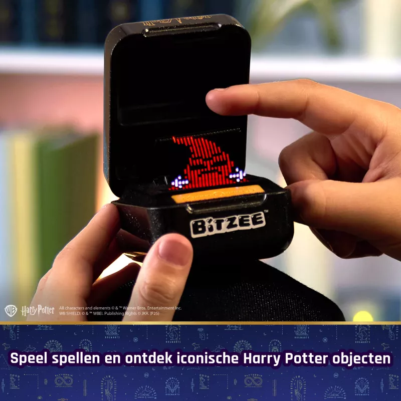 Wizarding World Harry Potter, Bitzee juguete interactivo con 20 personajes, ideal para regalos de Pascua, mascota digital que reacciona al deslizar, inclinar y tocar