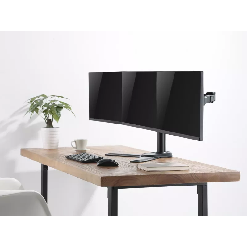 Soporte de sobremesa Equip para triple monitor articulado de 17