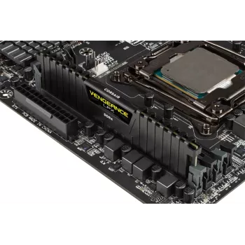 Memoria CORSAIR 32GB DDR4 2666MHz Kit 4 DIMM C16 Vengeance Low Profilex Kit de memoria
