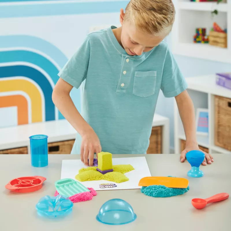 Kinetic Sand, set Ultimate Sandisfying con 2lbs de arena de juego (rosa, amarillo y turquesa), 10 herramientas y moldes, juguete sensorial para niños a partir de 7 años