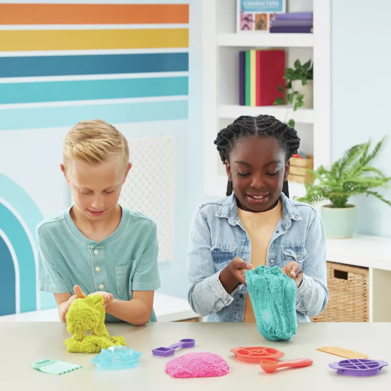 Kinetic Sand, set Ultimate Sandisfying con 2lbs de arena de juego (rosa, amarillo y turquesa), 10 herramientas y moldes, juguete sensorial para niños a partir de 7 años