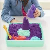 Kinetic Sand, set de arenero, regalos creativos de Pascua, incluye 453 g de arena moldeable lila, 4 herramientas y moldes, almacenamiento, juguete sensorial para niños a partir de 3 años