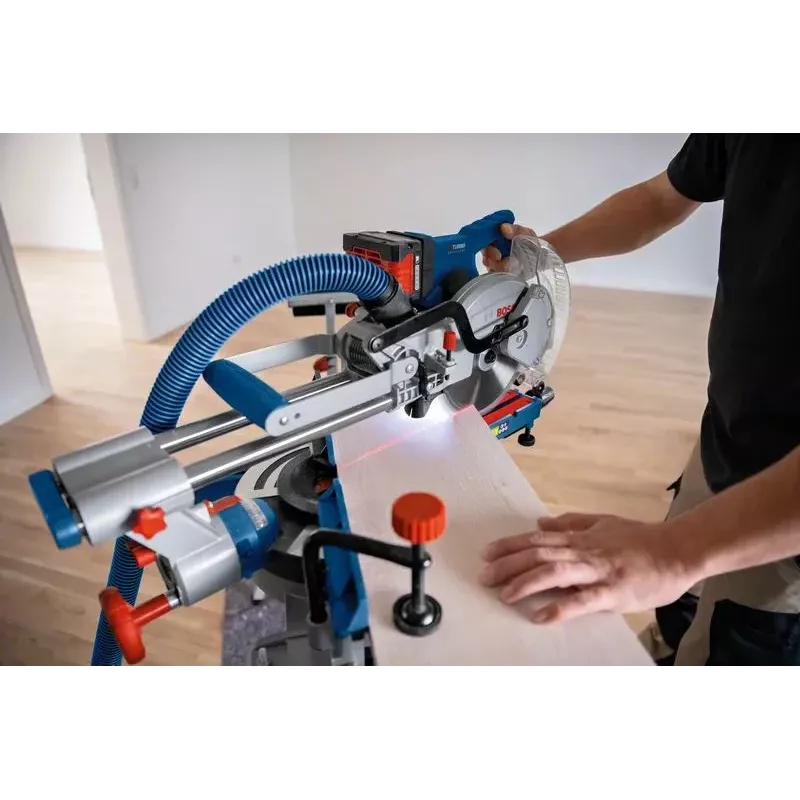 Bosch GCM 18V-216 D Professional ingletadora a batería, 5000 rpm