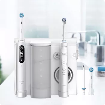 Cepillo de dientes eléctrico oscilante-rotatorio Oral-B iO6 White adultos batería 2 cabezales de cepillo