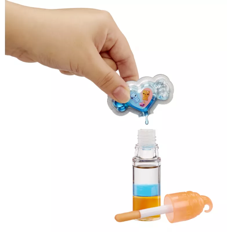 MGA Entertainment Yummiland muñeca misteriosa con brillo de labios - Gwen Gummybear