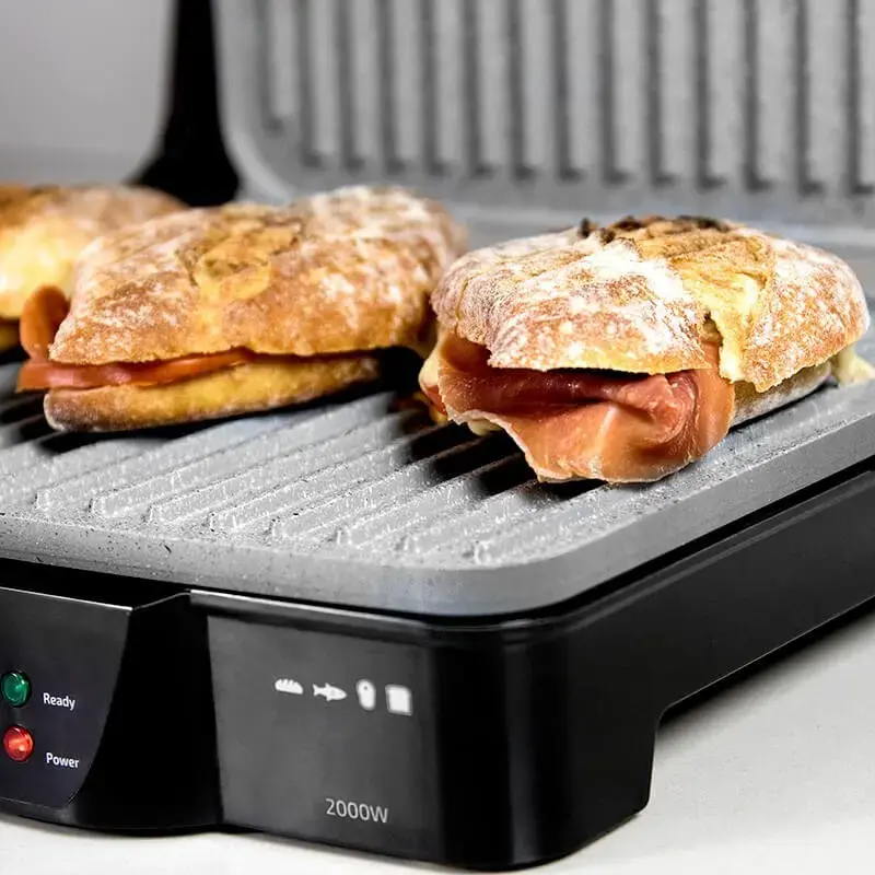 Parrilla de contacto CECOTEC Rock'nGrill 2000 — 2000 W, rectangular, negra/acero inoxidable, termostato ajustable, 340×330×130 mm