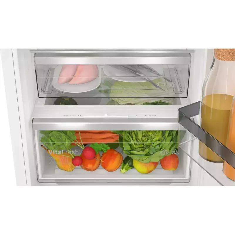 Frigorífico-congelador combinado integrable Bosch Serie 4 KIN96VFD0 — 290 l totales (215 l frigorífico / 75 l congelador), NoFrost, congelador abajo, puerta reversible