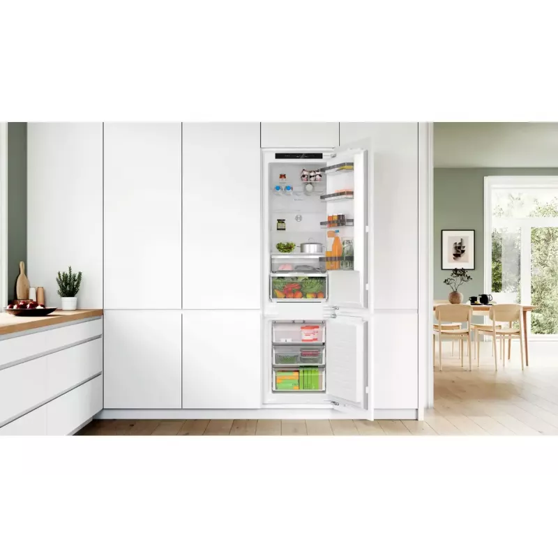 Frigorífico-congelador combinado integrable Bosch Serie 4 KIN96VFD0 — 290 l totales (215 l frigorífico / 75 l congelador), NoFrost, congelador abajo, puerta reversible