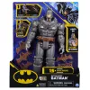Spin Master Batman 30 cm Deluxe figura de acción con función de golpe y lanzamiento, 5 accesorios, efectos de luz y sonido, a partir de 4 años
