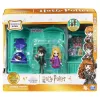 Wizarding World Harry Potter, tienda de dulces Honeydukes Magical Minis con 2 figuras exclusivas y 5 accesorios, juguete infantil a partir de 6 años