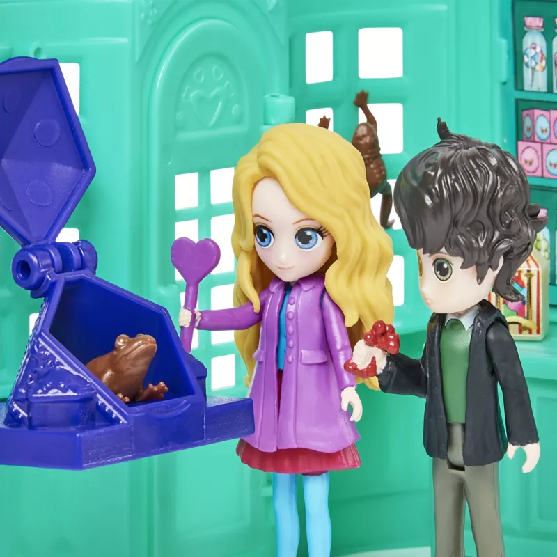 Wizarding World Harry Potter, tienda de dulces Honeydukes Magical Minis con 2 figuras exclusivas y 5 accesorios, juguete infantil a partir de 6 años
