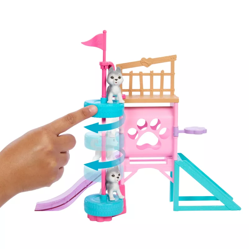 Barbie and Stacie to the Rescue set de juego de parque para cachorros con muñeca, 3 figuras de perros y accesorios