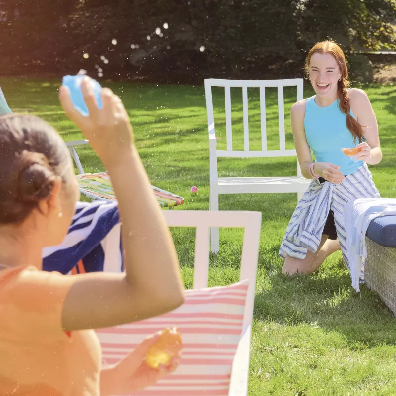 Nerf Super Soaker Better Than Balloons juguete de agua, fácil de recoger en una pieza, 108 pods, muchas formas de juego, diversión acuática en el jardín, regalos para niños, edad 3+