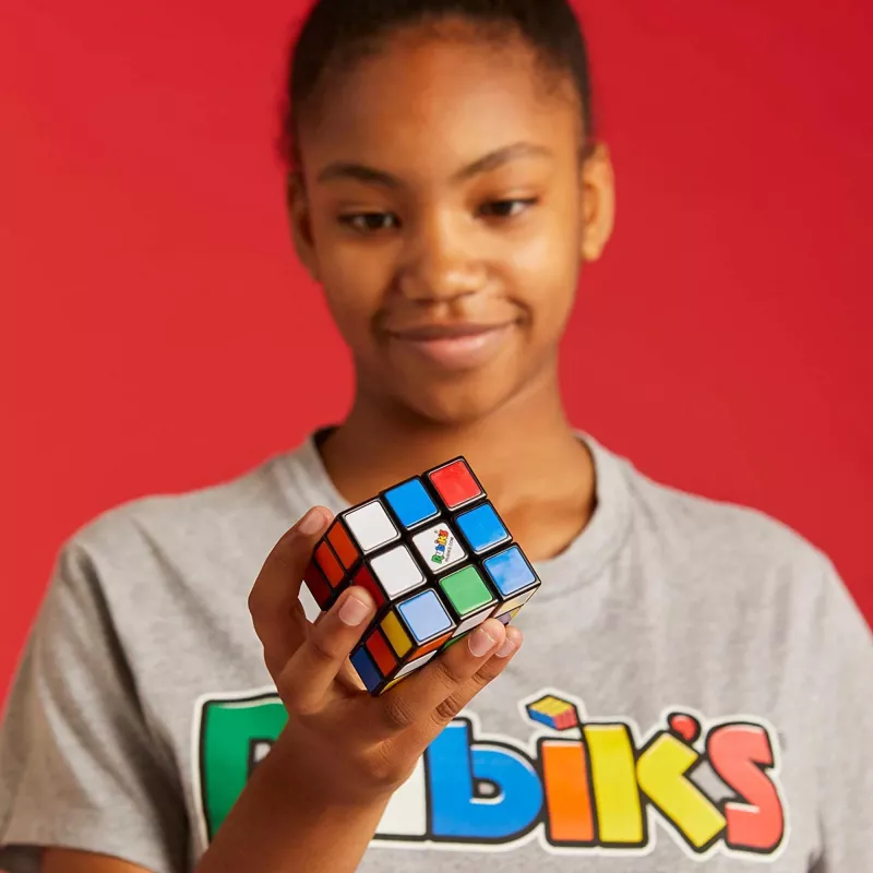 Cubo de Rubik 3x3 de Spin Master — Original 3x3, recomendado a partir de 8 años
