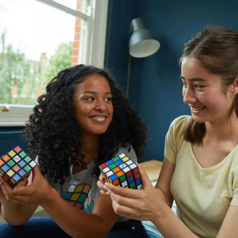 Cubo de Rubik, 4x4 Master Cube puzzle de combinación de colores, versión más grande y atrevida del clásico, el envase puede variar