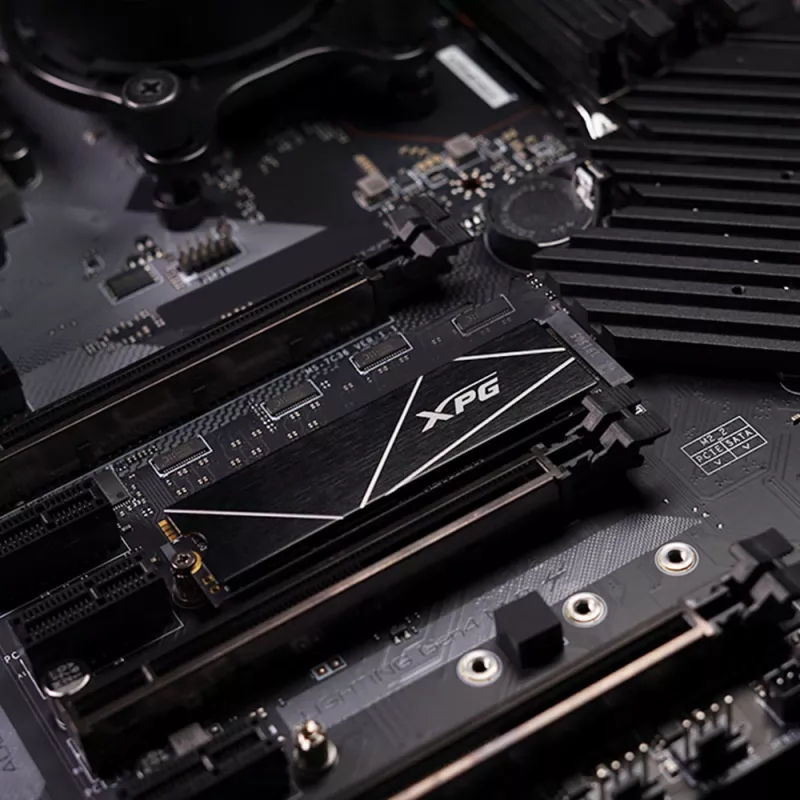 SSD M.2 NVMe ADATA AGAMMIXS70B-8000G-CS 8 TB PCIe Gen4x4, Innogrit IG5236, 3D NAND, hasta 7400/6800 MB/s