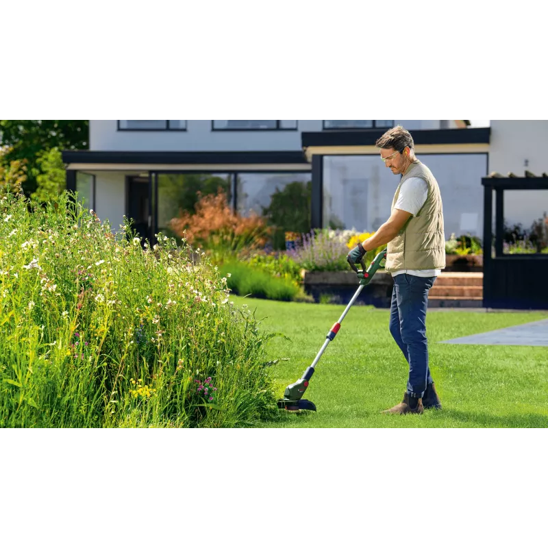 Bosch UniversalGrassCut 18V-26-500 26 cm batería negro, verde