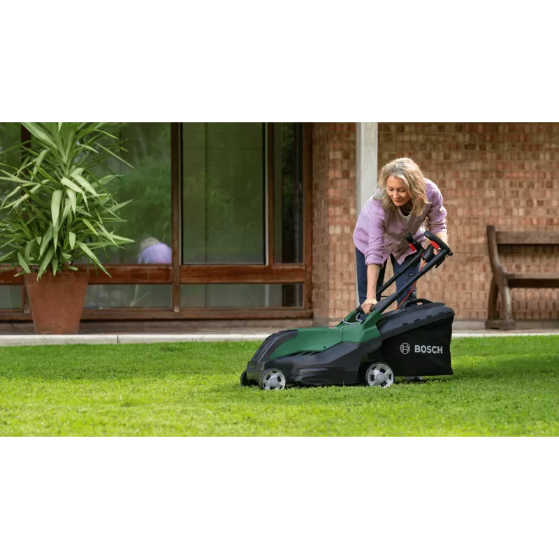 Cortacésped Bosch AdvancedRotak 40-650 — 1800 W, 40 cm de ancho de corte, verde/negro