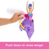 Muñeca Barbie Dance and Flutter con transformación 2 en 1 de bailarina a mariposa, pelo lila