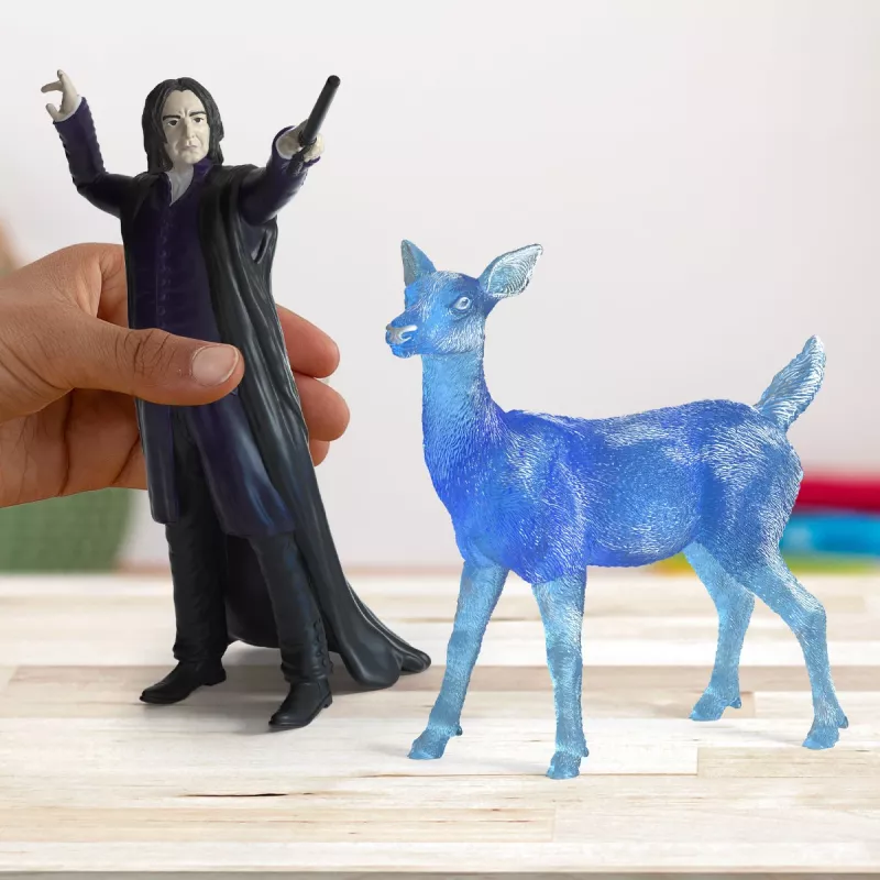 Set de figuras Schleich Professor Snape y Patronus, modelo 1253938, multicolor