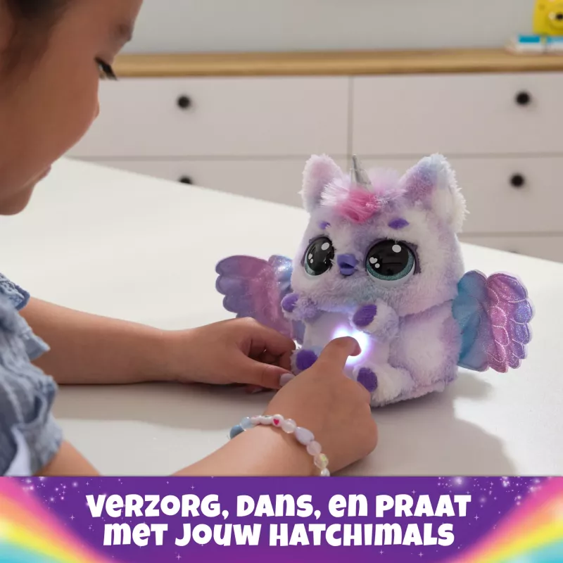 Hatchimals Alive Mystery Hatch Pufficorn Spinmaster pila AA rosa blanco