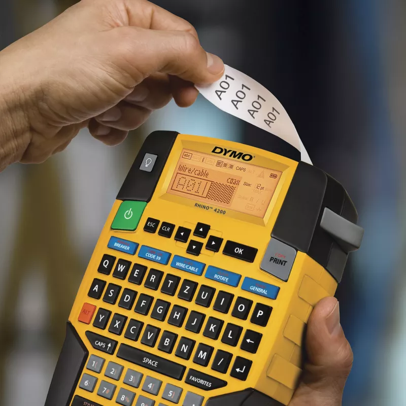 DYMO RHINO 4200 impresora de etiquetas industrial | teclado QWERTZ y teclas de acceso rápido que ahorran tiempo | impresora de etiquetas robusta para obras y trabajos de etiquetado exigentes