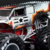 Monster Jam, Marvel Iron Man Vs. War Machine oficial camiones monstruo de fundición, escala 1:64, juguete para niños y niñas a partir de 3 años