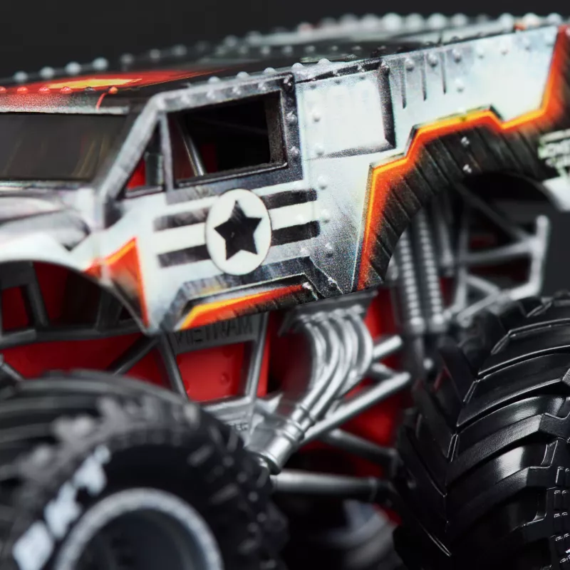 Monster Jam, Marvel Iron Man Vs. War Machine oficial camiones monstruo de fundición, escala 1:64, juguete para niños y niñas a partir de 3 años